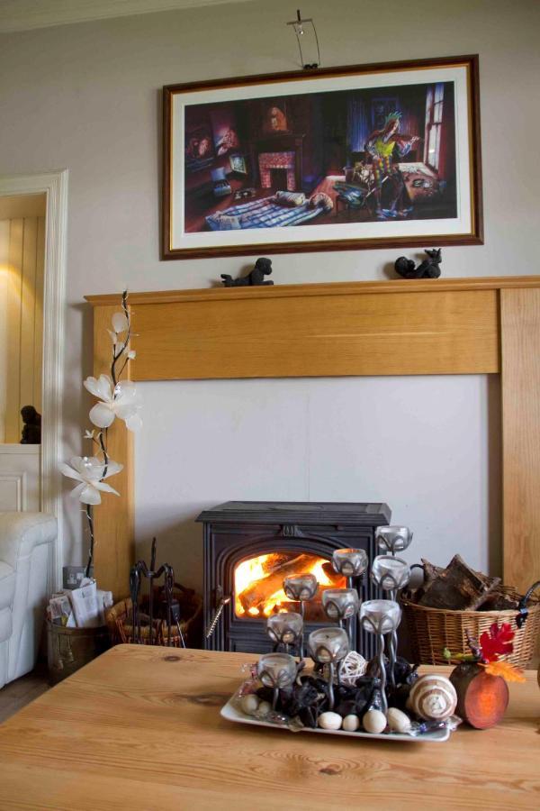 Villa Airlie House Self Catering Strathyre Exterior foto